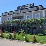 Kunst Nature Hotel 3*