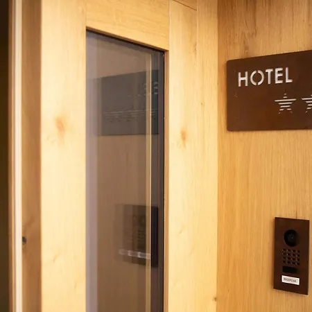 Hotel Kunst 3*