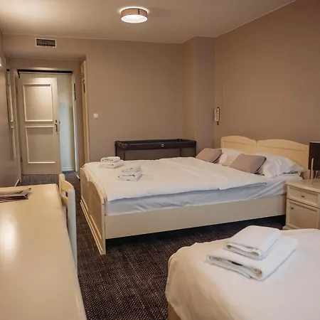 Hotel Kunst 4*