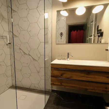 Hotel Kunst 4*