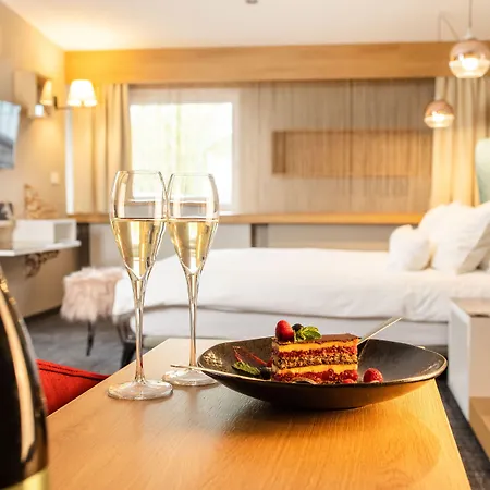 Kunst Hotel 4*